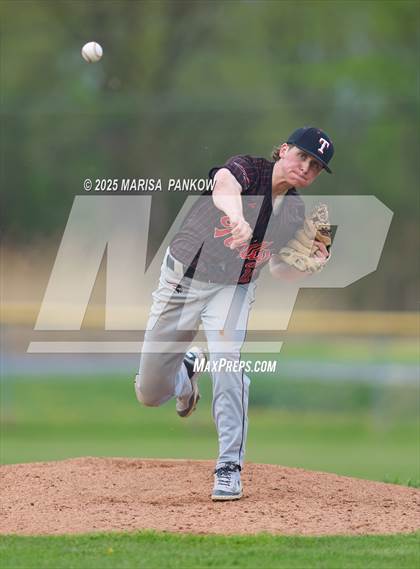 Thumbnail 1 in Bishop Grimes vs Tully photogallery.