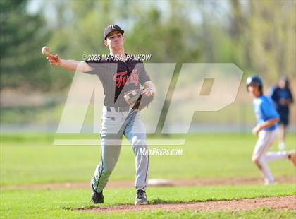 Thumbnail 2 in Bishop Grimes vs Tully photogallery.
