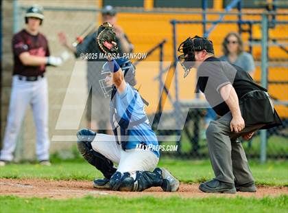 Thumbnail 3 in Bishop Grimes vs Tully photogallery.