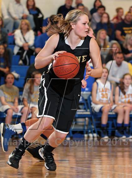 Thumbnail 3 in Stone Memorial @ Gatlinburg-Pittman (Region 2-AA Quarterfinal) photogallery.