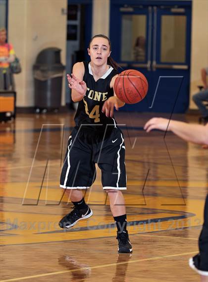 Thumbnail 2 in Stone Memorial @ Gatlinburg-Pittman (Region 2-AA Quarterfinal) photogallery.