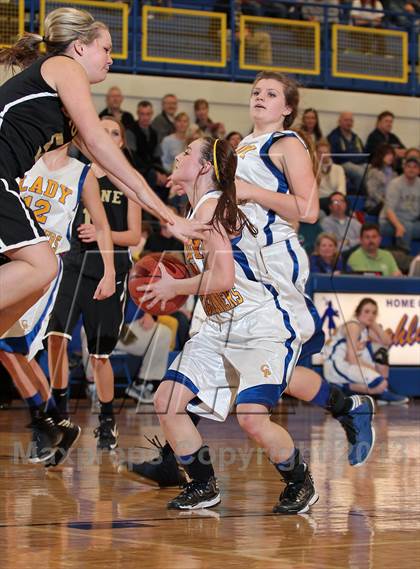 Thumbnail 1 in Stone Memorial @ Gatlinburg-Pittman (Region 2-AA Quarterfinal) photogallery.