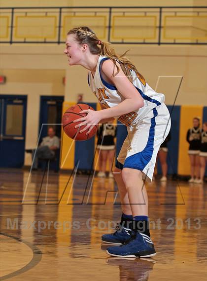 Thumbnail 2 in Stone Memorial @ Gatlinburg-Pittman (Region 2-AA Quarterfinal) photogallery.