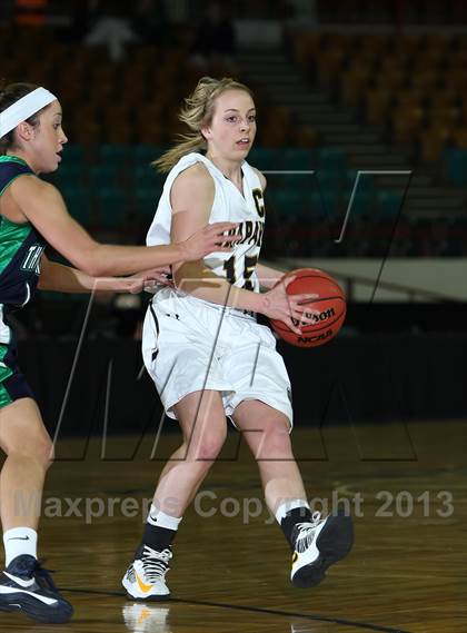 Thumbnail 2 in Arapahoe vs. ThunderRidge (CHSAA 5A Great 8) photogallery.