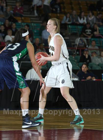 Thumbnail 2 in Arapahoe vs. ThunderRidge (CHSAA 5A Great 8) photogallery.