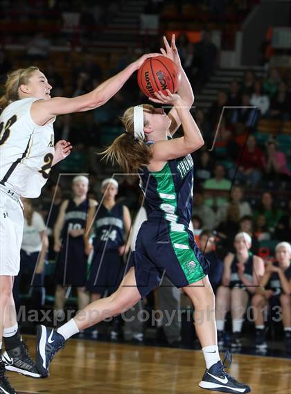Thumbnail 1 in Arapahoe vs. ThunderRidge (CHSAA 5A Great 8) photogallery.