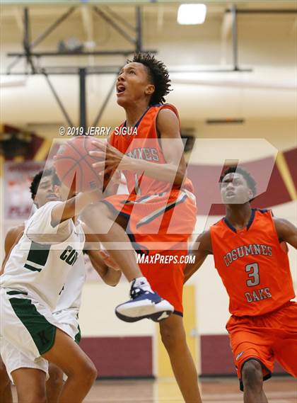 Thumbnail 2 in Kennedy vs. Cosumnes Oaks (NorCal Tip Off) photogallery.