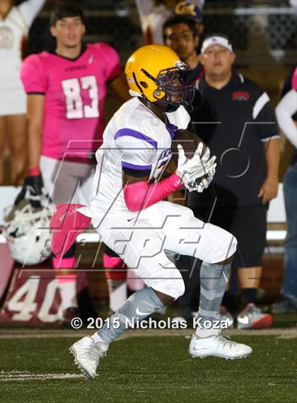 Thumbnail 3 in Lynwood vs. Downey photogallery.