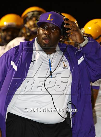 Thumbnail 1 in Lynwood vs. Downey photogallery.