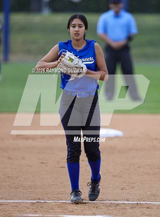 Avenal vs. Minarets (CIFCS - Division VI Championship)