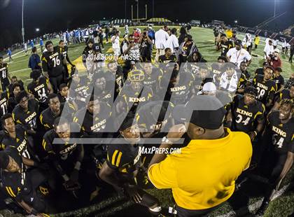 Thumbnail 1 in King vs. East St. Louis photogallery.