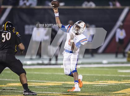 Thumbnail 1 in King vs. East St. Louis photogallery.