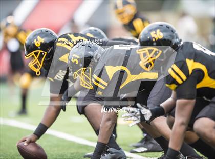Thumbnail 3 in King vs. East St. Louis photogallery.