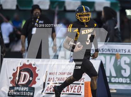 Thumbnail 3 in King vs. East St. Louis photogallery.