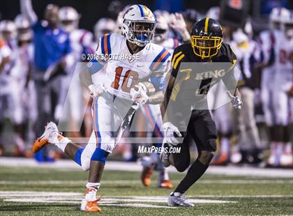 Thumbnail 3 in King vs. East St. Louis photogallery.