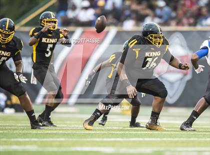Thumbnail 3 in King vs. East St. Louis photogallery.
