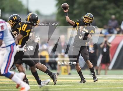 Thumbnail 2 in King vs. East St. Louis photogallery.