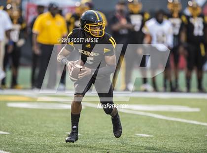 Thumbnail 2 in King vs. East St. Louis photogallery.
