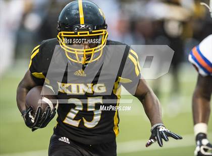 Thumbnail 2 in King vs. East St. Louis photogallery.