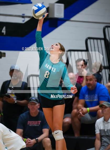 Thumbnail 3 in O'Connor vs Highland photogallery.
