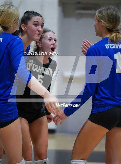 Thumbnail 2 in O'Connor vs Highland photogallery.