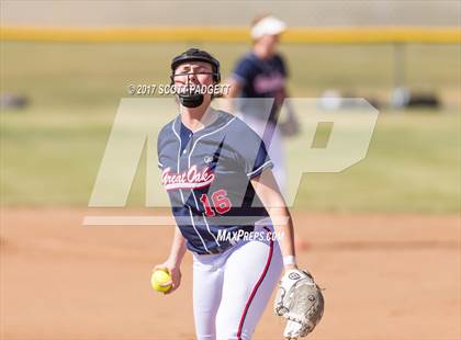 Thumbnail 1 in Great Oak @ Chaparral photogallery.