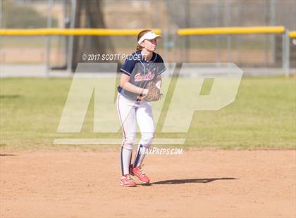 Thumbnail 1 in Great Oak @ Chaparral photogallery.