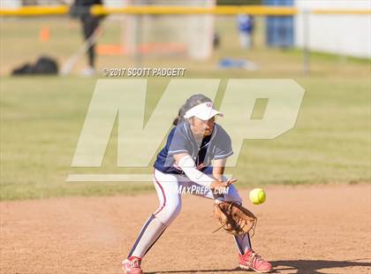 Thumbnail 1 in Great Oak @ Chaparral photogallery.