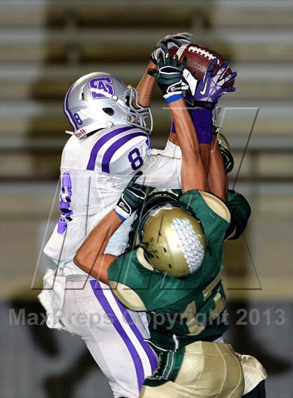 Thumbnail 1 in St. Monica vs. St. Anthony photogallery.