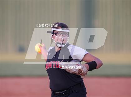 Thumbnail 1 in Lawton @ Mustang photogallery.