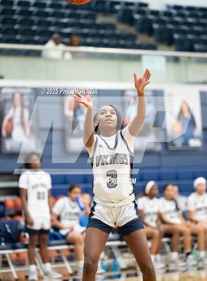 Thumbnail 2 in JV: Weiss @ Bryan photogallery.