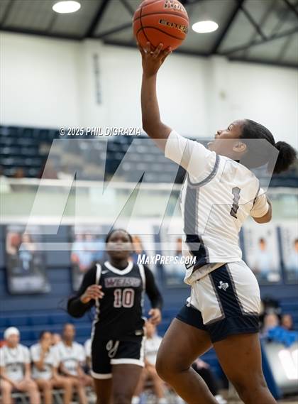 Thumbnail 3 in JV: Weiss @ Bryan photogallery.