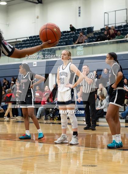 Thumbnail 2 in JV: Weiss @ Bryan photogallery.