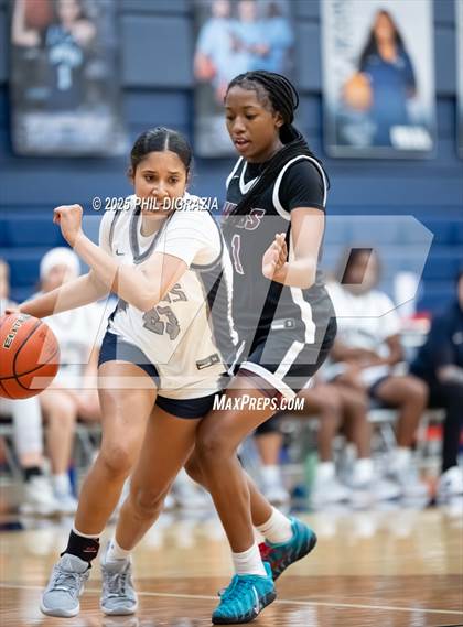 Thumbnail 3 in JV: Weiss @ Bryan photogallery.