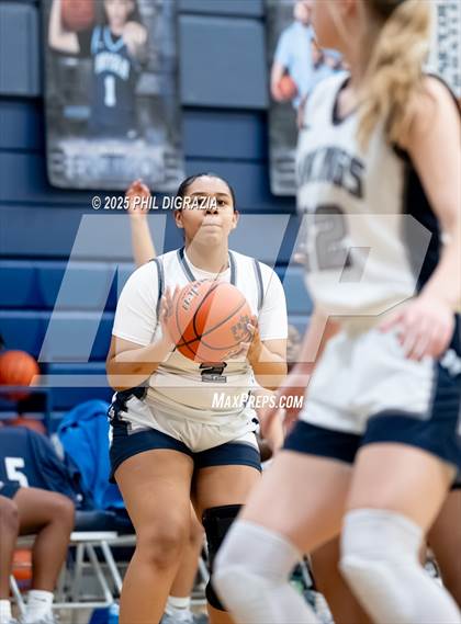 Thumbnail 1 in JV: Weiss @ Bryan photogallery.