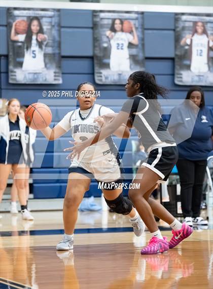 Thumbnail 3 in JV: Weiss @ Bryan photogallery.