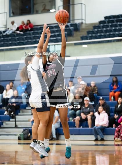 Thumbnail 1 in JV: Weiss @ Bryan photogallery.