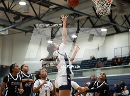 Thumbnail 1 in JV: Weiss @ Bryan photogallery.