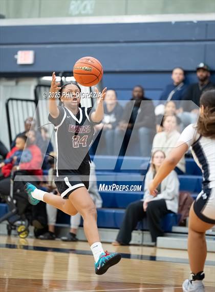 Thumbnail 2 in JV: Weiss @ Bryan photogallery.