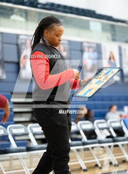 Thumbnail 1 in JV: Weiss @ Bryan photogallery.