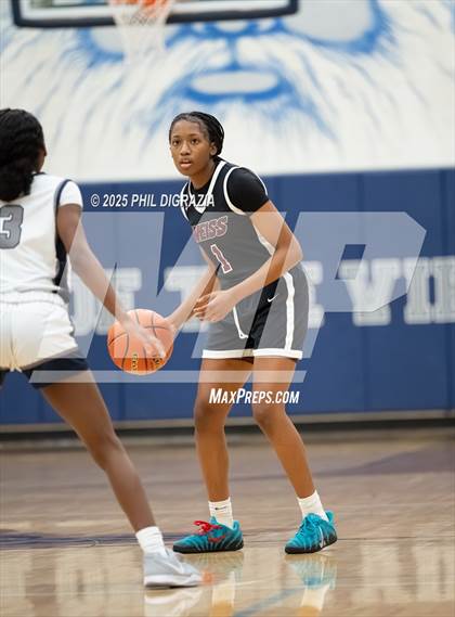 Thumbnail 2 in JV: Weiss @ Bryan photogallery.