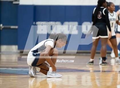 Thumbnail 3 in JV: Weiss @ Bryan photogallery.