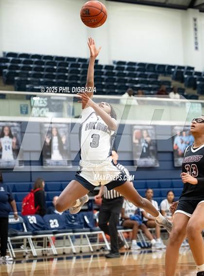 Thumbnail 1 in JV: Weiss @ Bryan photogallery.