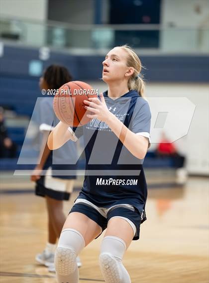 Thumbnail 1 in JV: Weiss @ Bryan photogallery.