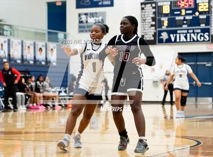 Thumbnail 1 in JV: Weiss @ Bryan photogallery.