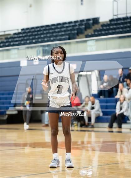 Thumbnail 2 in JV: Weiss @ Bryan photogallery.