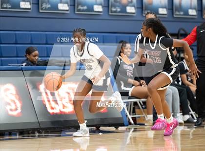 Thumbnail 2 in JV: Weiss @ Bryan photogallery.