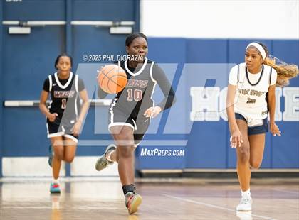 Thumbnail 3 in JV: Weiss @ Bryan photogallery.