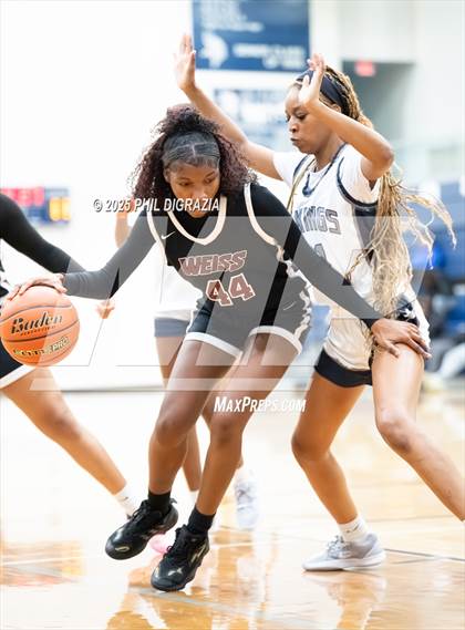 Thumbnail 1 in JV: Weiss @ Bryan photogallery.