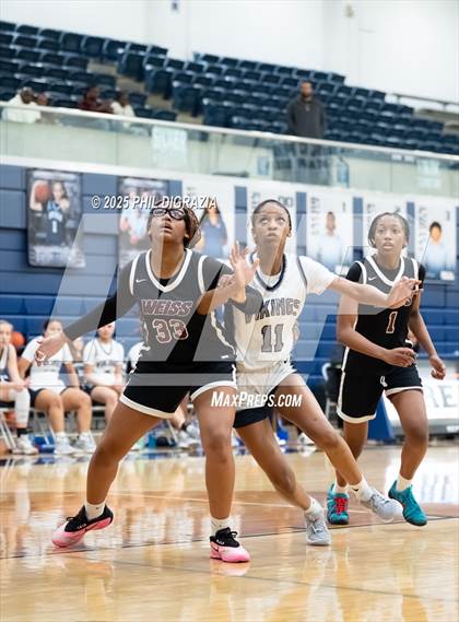 Thumbnail 2 in JV: Weiss @ Bryan photogallery.